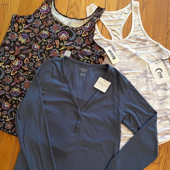 BNWT 3pc Top Tank Sport Bundle! Duluth Trading Co / American Eagle / ZYIA Active - Picture 1 of 15
